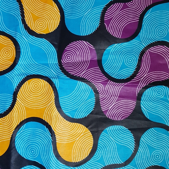 Reversible African Face Mask - Picture 13 of 16